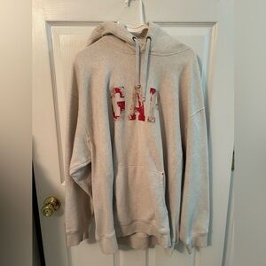 GAP Men's Light Gray Hoodie with Red Graphic